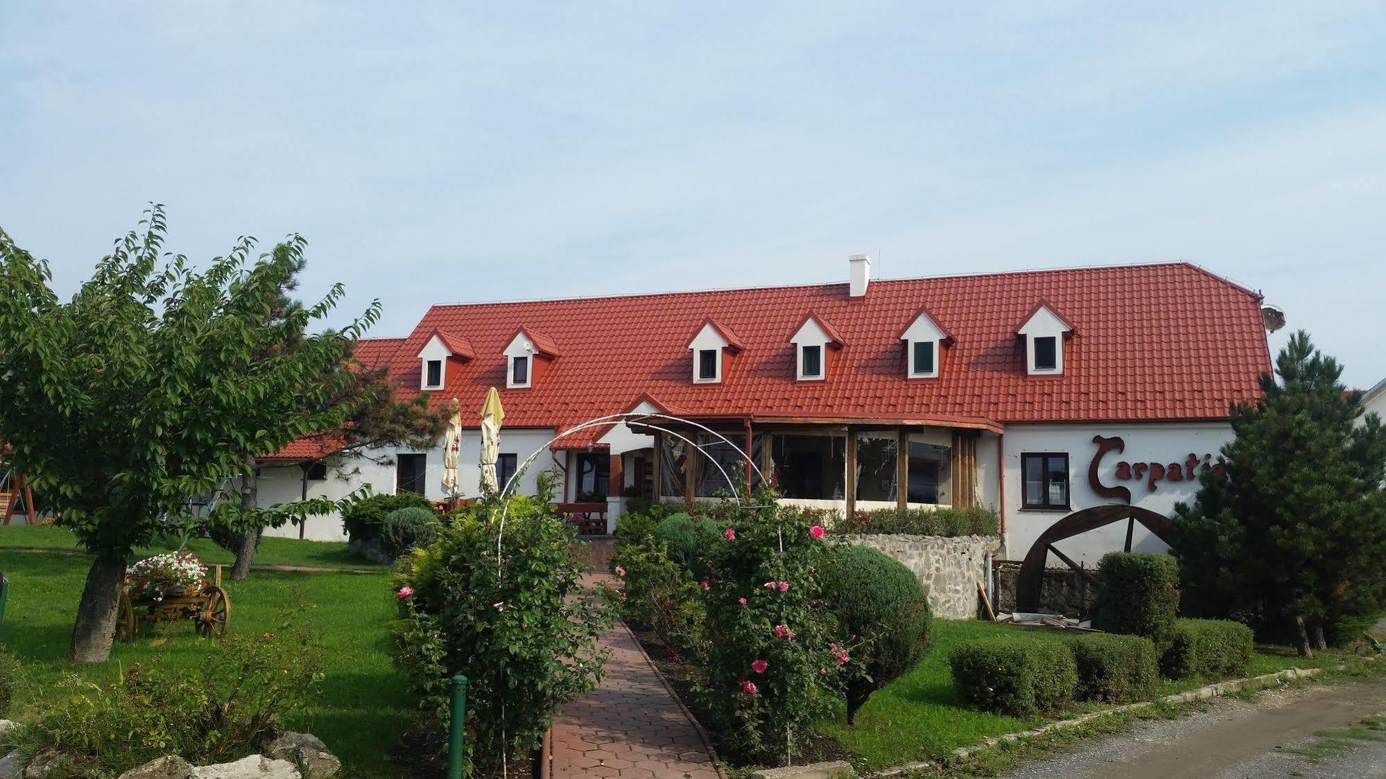 Hotel Carpatia Братислава Экстерьер фото